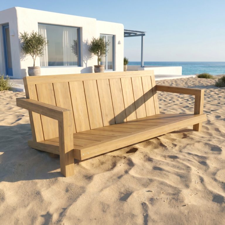 DIY Outdoor Lounge Sofa ELBE - ein Möbelstück mit tiefer Sitzposition zum Relaxen DIY Outdoor Lounge ELBE im Sand am Meer vor einem weißen Haus